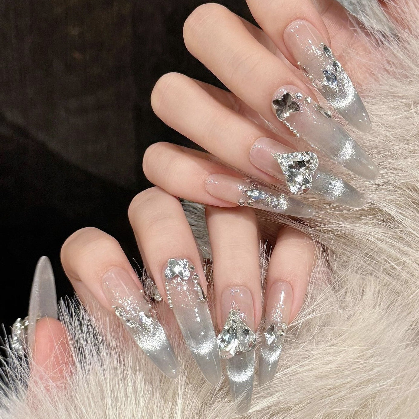 Luxe Heartline